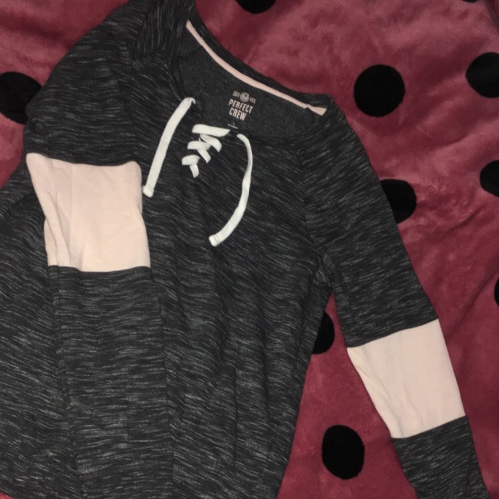 crew lace up dark gray and pink